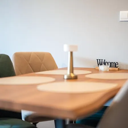 400m From Belvedere - Free Parking - Апартаменты *