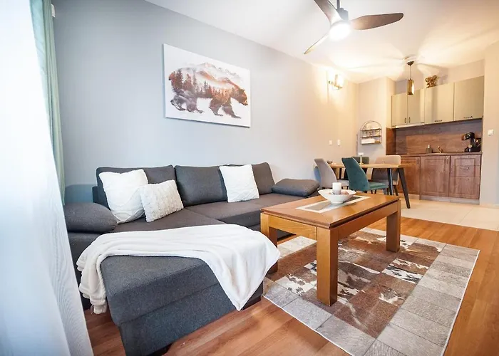 400m From Belvedere - Free Parking - *