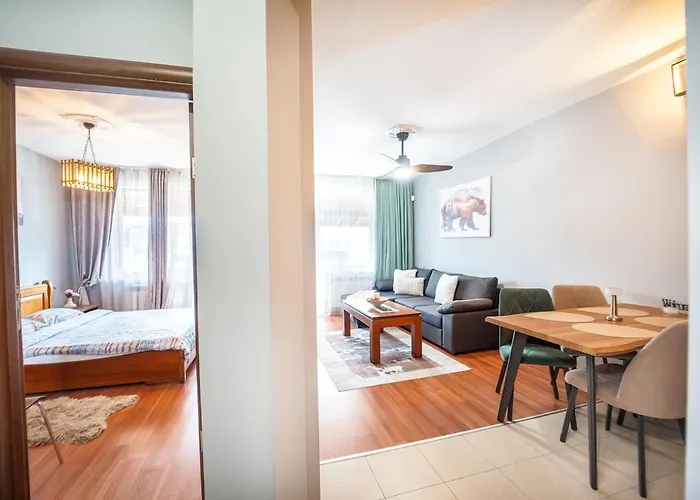 400m From Belvedere - Free Parking - Апартаменты *