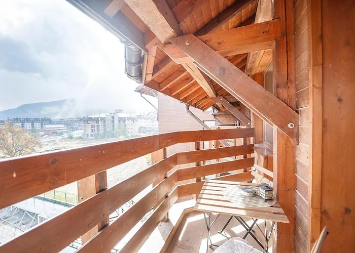 400m From Belvedere - Free Parking - *